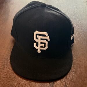 San Francisco Giants New Era Black Cap with White Emblem 7 3/4